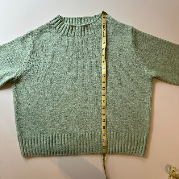 Plush Italian Silk Crew Neck Sweater (Vince) - Picture 10 of 14